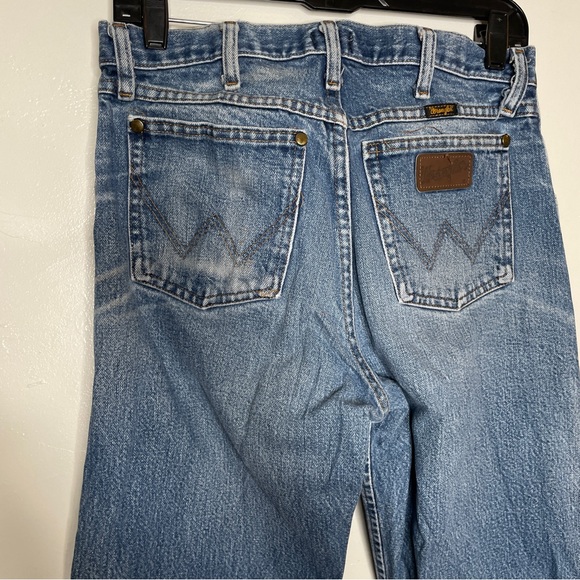 VINTAGE HIGH RISE WRANGLER LIGHT WASH STRAIGHT FIT JEANS 30x34 - Picture 5 of 9